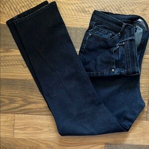 Levi Perfectly Slimming Denim Jeans 16M W33 L32